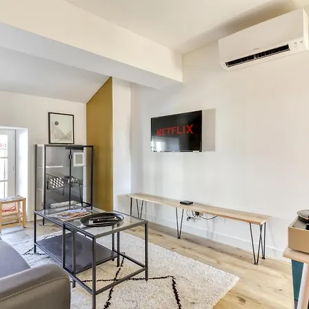 Les Cles De Laure - Le 11 Jacuzzi Avec Terrasses Clim Netflix Parking Apartment Carcassonne Exterior photo