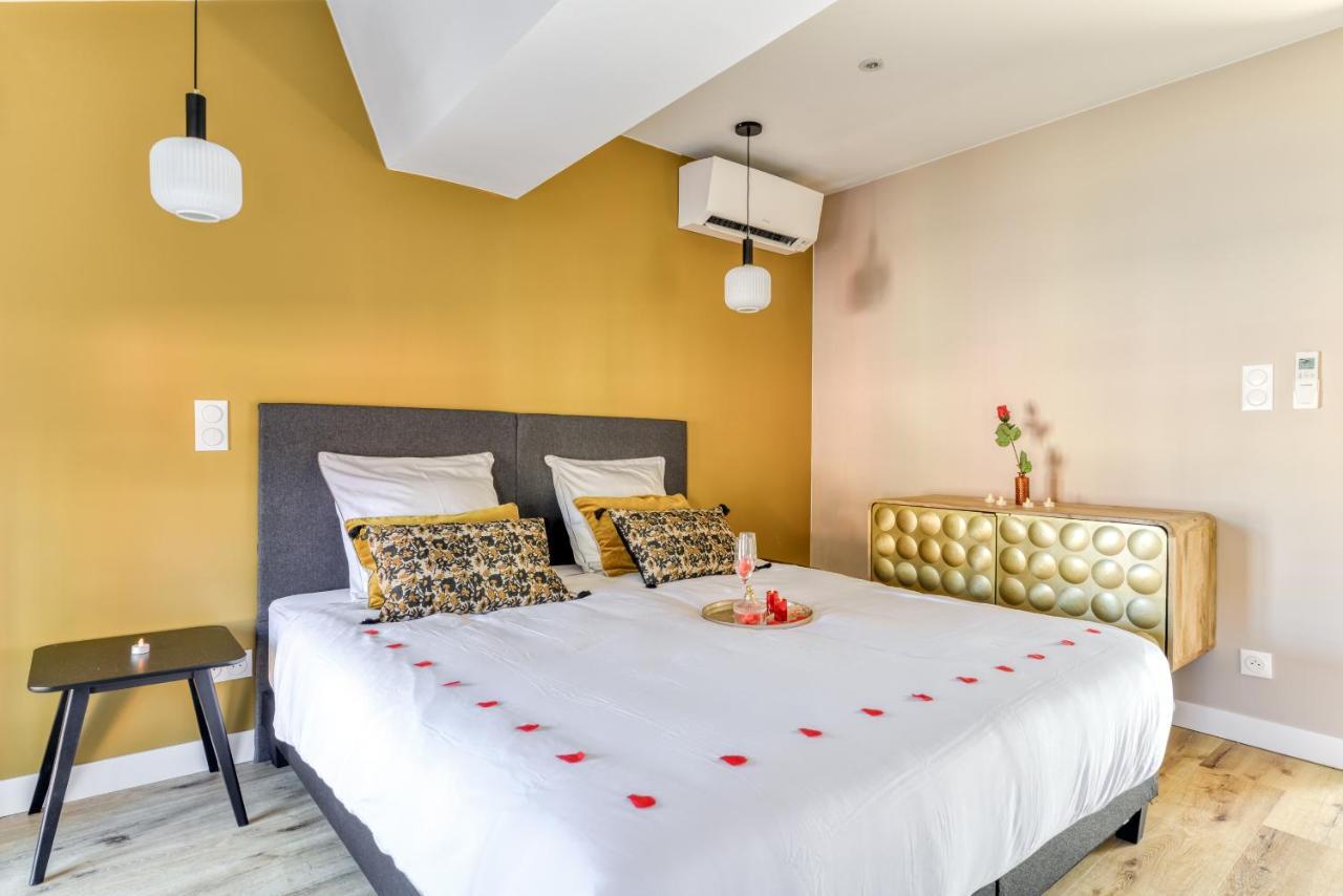 Les Cles De Laure - Le 11 Jacuzzi Avec Terrasses Clim Netflix Parking * Carcassonne